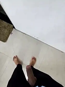 Snapshot of GUJJU_GUJARATI chatting on 10/28/25, 10:14 GUJJU GUJARATI online show from 10/28/25, 10:14