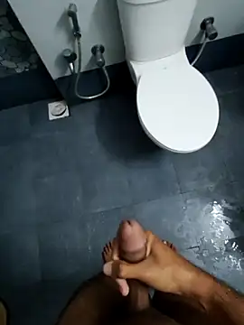 Snapshot of GUJJU_GUJARATI chatting on 10/27/25, 11:33 GUJJU GUJARATI online show from 10/27/25, 11:33