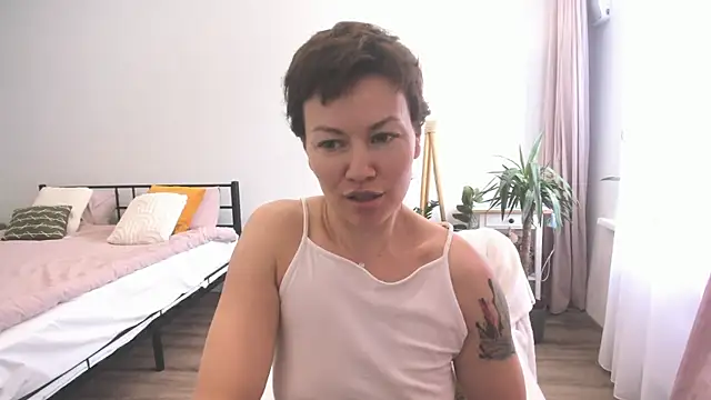 Alexisweet online show from 05/11/26, 04:14