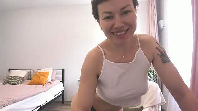 Alexisweet online show from 05/10/26, 02:48