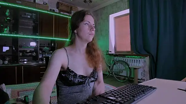 Snapshot of pa1e_pr1ncess chatting on 07/11/26, 06:46 pa1e pr1ncess online show from 07/11/26, 06:46