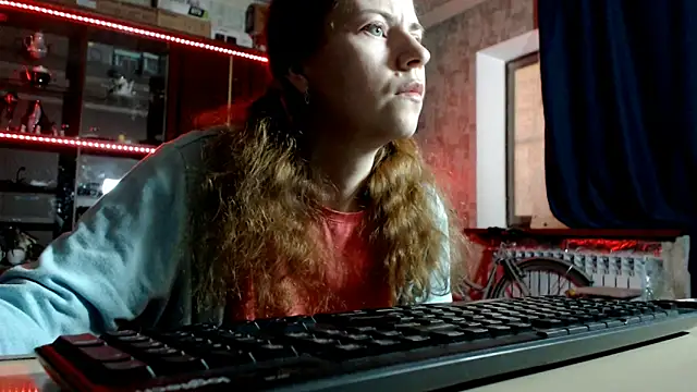 pa1e pr1ncess online show from 04/17/26, 05:43