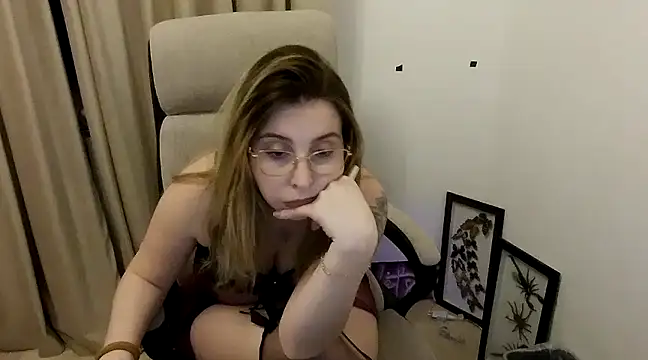 Aliss Hottie online show from 03/07/25, 01:31