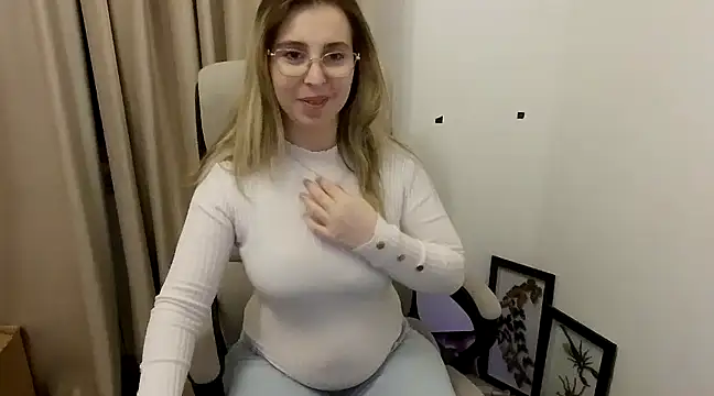 Aliss Hottie online show from 03/06/25, 10:26