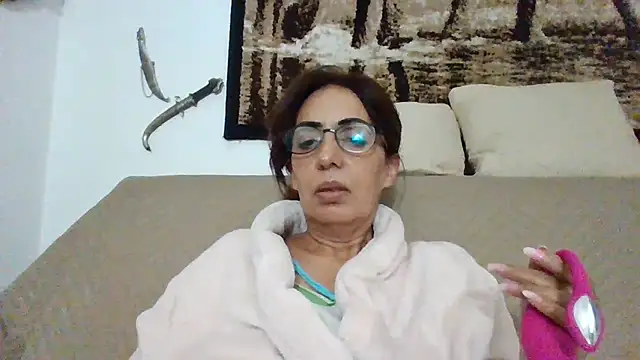 silla online show from 10/29/25, 04:28