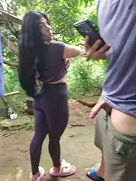 Snapshot of venusandzeus@xh chatting on 02/24/26, 01:01 venusandzeusxh online show from 02/24/26, 01:01