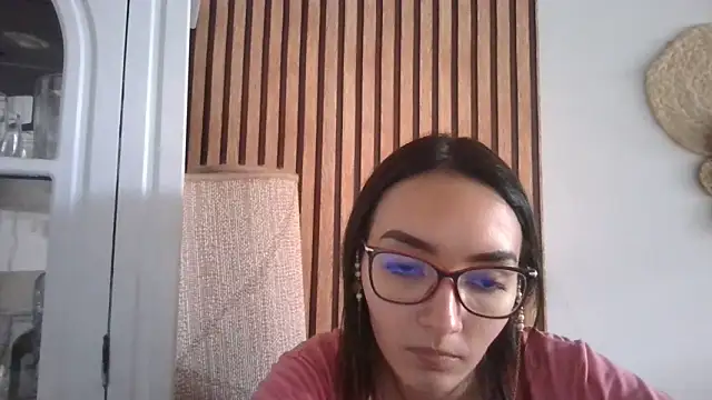 LinzyBaner online show from 02/17/25, 08:49