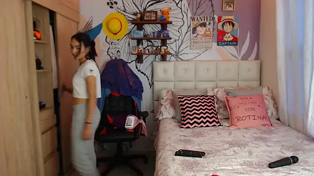 LinzyBaner online show from 03/15/25, 10:55