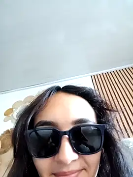 LinzyBaner online show from 09/09/25, 09:46