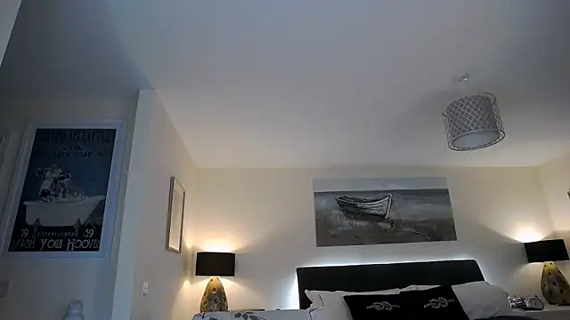 AlbanyWhite online show from 02/09/26, 06:11