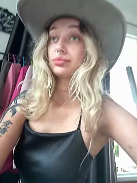 MonicaMilz online show from 12/21/24, 10:39