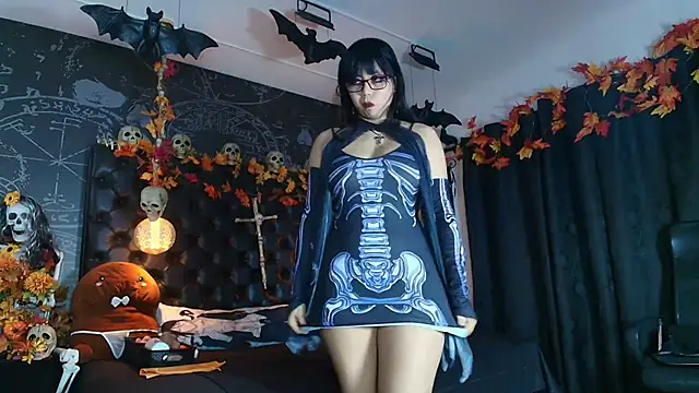 AlexHoe  online show from 10/16/25, 06:49