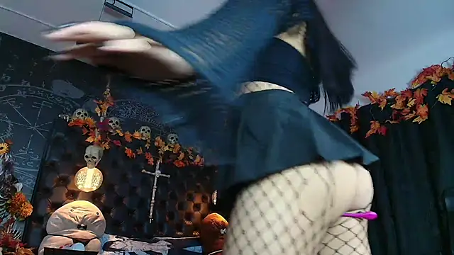 AlexHoe  online show from 09/30/25, 06:47