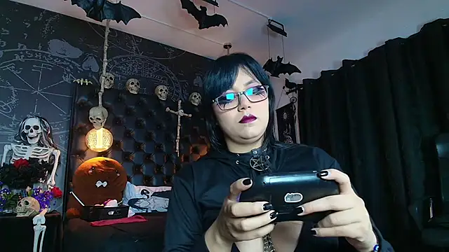 AlexHoe  online show from 11/30/25, 06:41