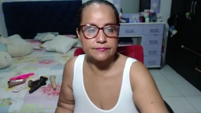 pervert mommy  online show from 02/07/26, 10:23