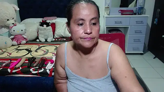 Snapshot of pervert_mommy_ chatting on 09/13/25, 12:05 pervert mommy online show from 09/13/25, 12:05