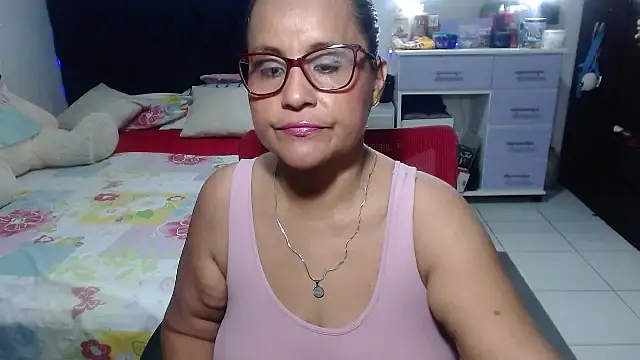 pervert mommy  online show from 04/21/26, 09:49