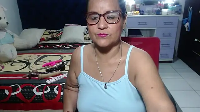 pervert mommy  online show from 04/06/26, 08:48