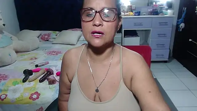 pervert mommy  online show from 04/17/26, 10:18