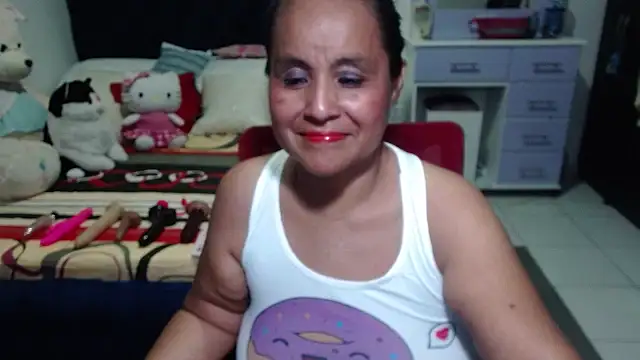 Snapshot of pervert_mommy_ chatting on 09/16/25, 10:05 pervert mommy online show from 09/16/25, 10:05