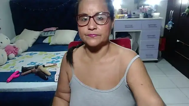 pervert mommy  online show from 03/11/26, 11:04