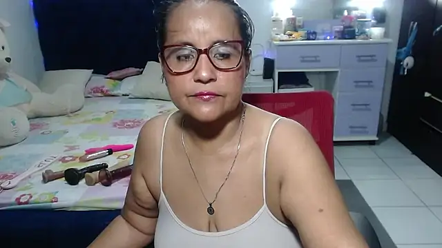 pervert mommy  online show from 04/15/26, 09:59