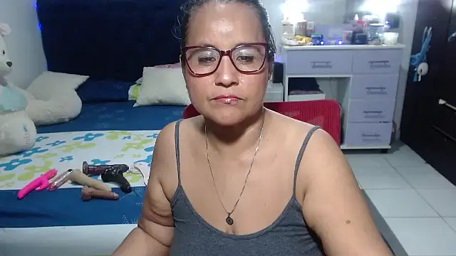 pervert mommy  online show from 04/13/26, 10:08