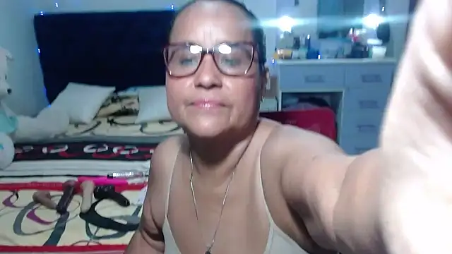 pervert mommy  online show from 05/02/26, 10:09