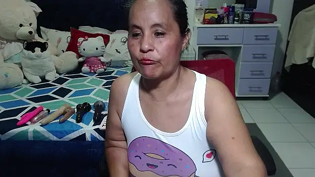 Snapshot of pervert_mommy_ chatting on 10/04/25, 11:23 pervert mommy online show from 10/04/25, 11:23