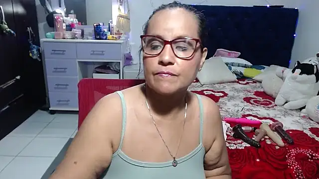 pervert mommy  online show from 05/26/26, 10:35