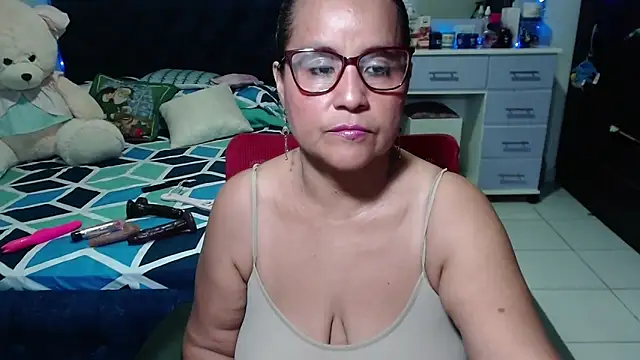 pervert mommy  online show from 12/20/25, 11:02