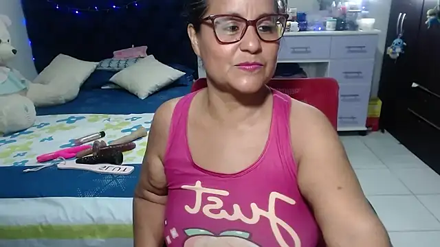 pervert mommy  online show from 03/10/26, 10:41