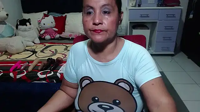 Snapshot of pervert_mommy_ chatting on 09/19/25, 09:35 pervert mommy online show from 09/19/25, 09:35
