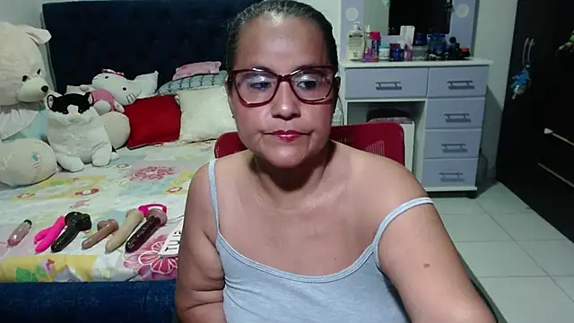 pervert mommy  online show from 11/05/25, 10:40