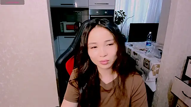 AyaMoon online show from 10/31/25, 05:15