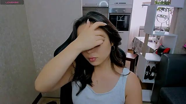 Snapshot of AyaMoon chatting on 09/17/25, 06:26 AyaMoon online show from 09/17/25, 06:26