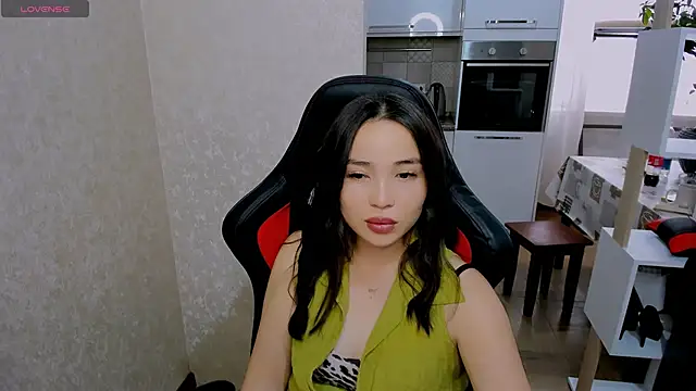 Snapshot of AyaMoon chatting on 09/26/25, 05:03 AyaMoon online show from 09/26/25, 05:03