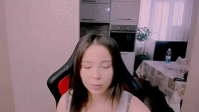 AyaMoon online show from 12/19/25, 05:21