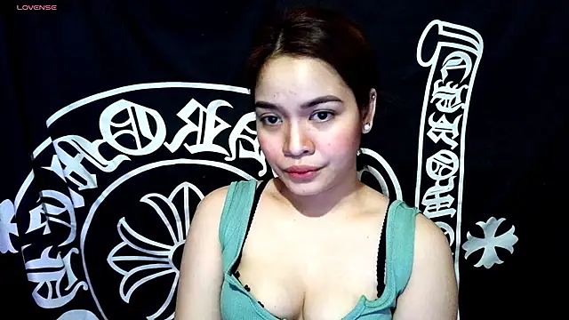 Snapshot of _preciousmoira_ chatting on 05/22/26, 01:14 preciousmoira online show from 05/22/26, 01:14
