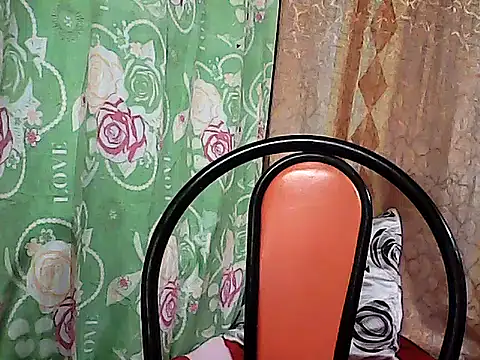 hotwetgran online show from 12/19/25, 02:08