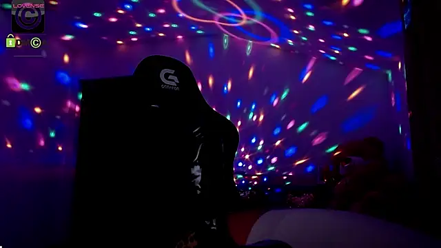 SonyaDevon online show from 01/07/26, 04:17