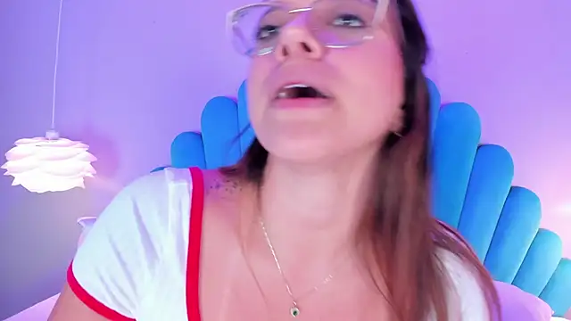 emperatriz reyes online show from 02/25/25, 10:53