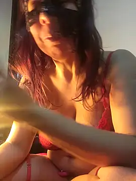 LAURAFOCOSA online show from 12/01/25, 10:54