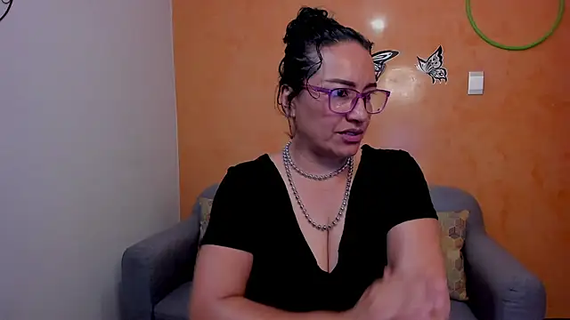 scarlet wet online show from 04/10/26, 09:44