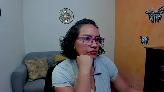 scarlet wet online show from 05/20/26, 10:40