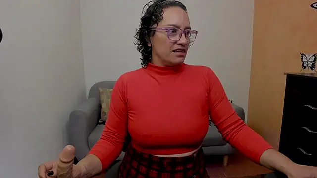 Snapshot of scarlet_wet chatting on 06/17/26, 11:14 scarlet wet online show from 06/17/26, 11:14