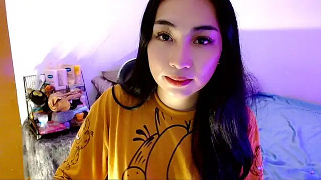 SweetLilly 18 online show from 11/03/25, 03:01