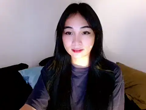SweetLilly 18 online show from 03/05/25, 02:14