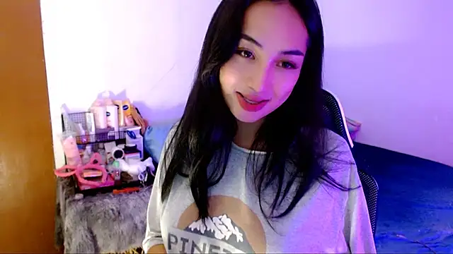SweetLilly 18 online show from 10/12/25, 02:13