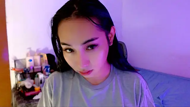 SweetLilly 18 online show from 11/10/25, 03:22